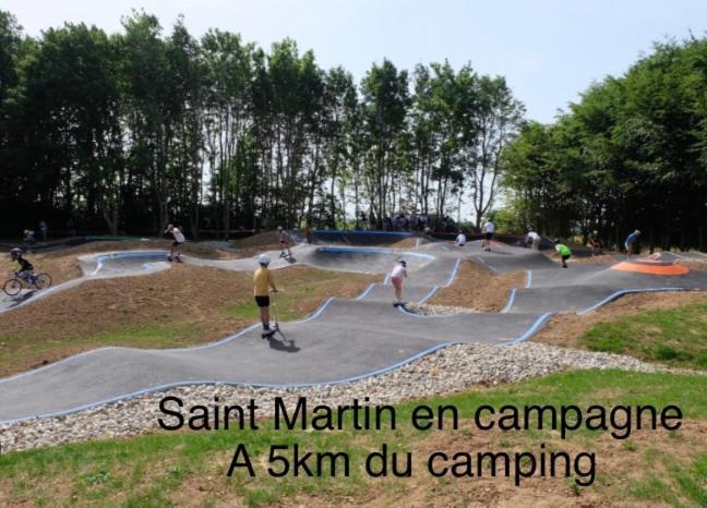 Camping Le Clos Savoye Biville-sur-Mer Εξωτερικό φωτογραφία